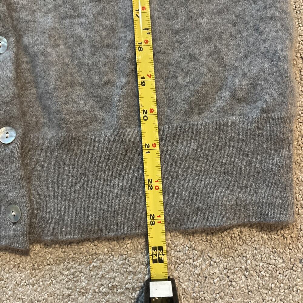 Quince Mongolian Cashmere Cardigan Womens Sz Small Gray Button Front Sweater - Picture 7 of 8